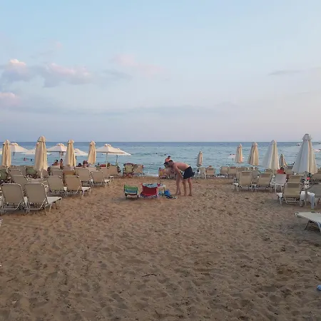Rustic By The Sea *